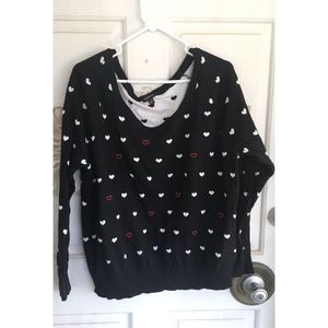 Torrid Black sweater w/hearts